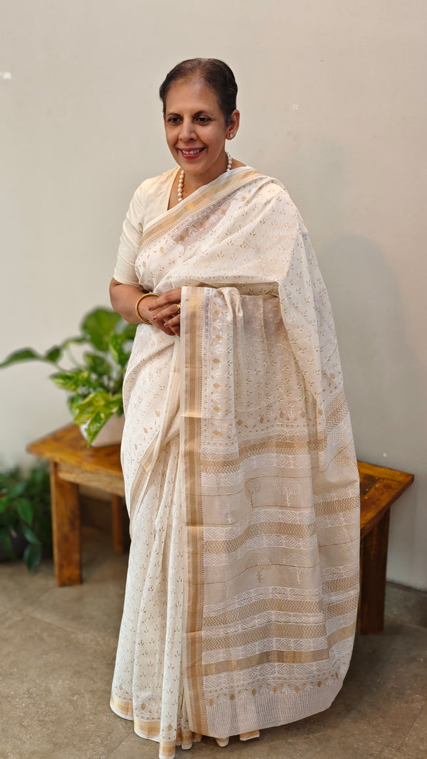 Cream and Gold Maheshwari Silk Cotton Saree