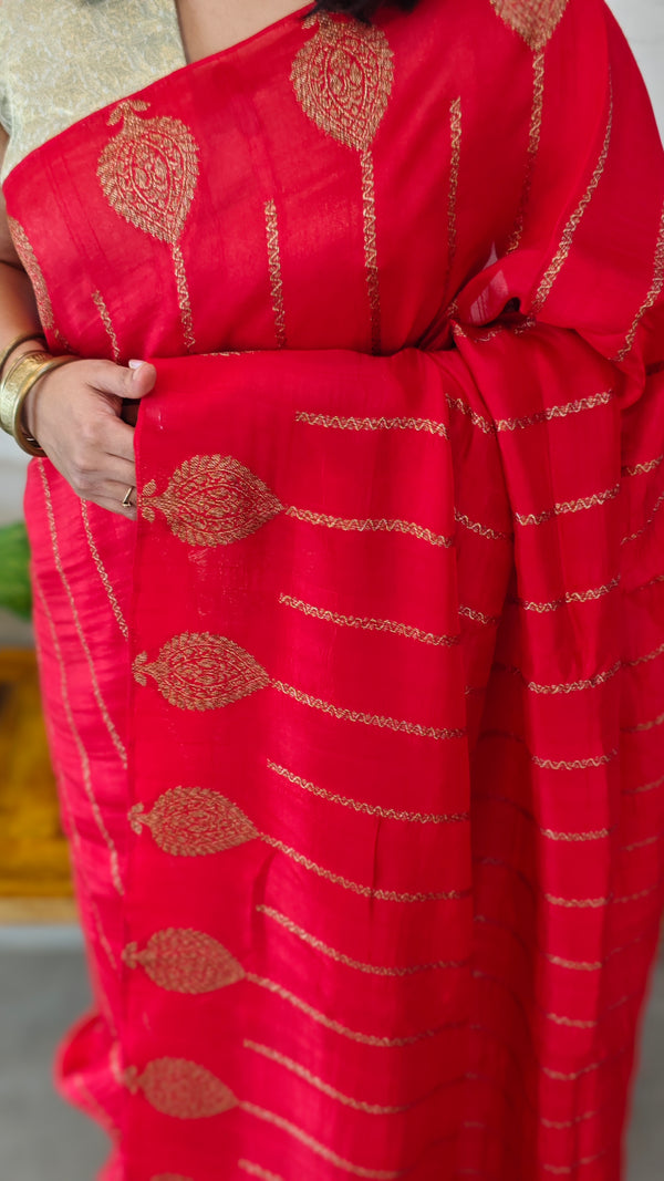 Chilli red banarasi saree