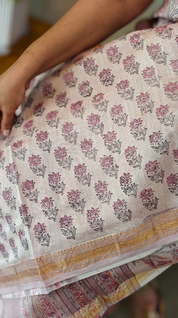 Lilac printed maheshwari silk saree