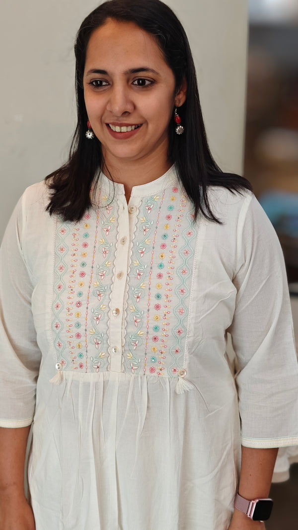 White cotton embroidered kurthi set