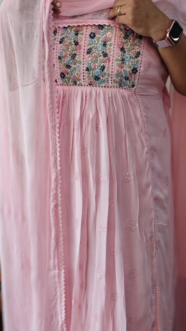 R570 - Pink pleated georgette suit