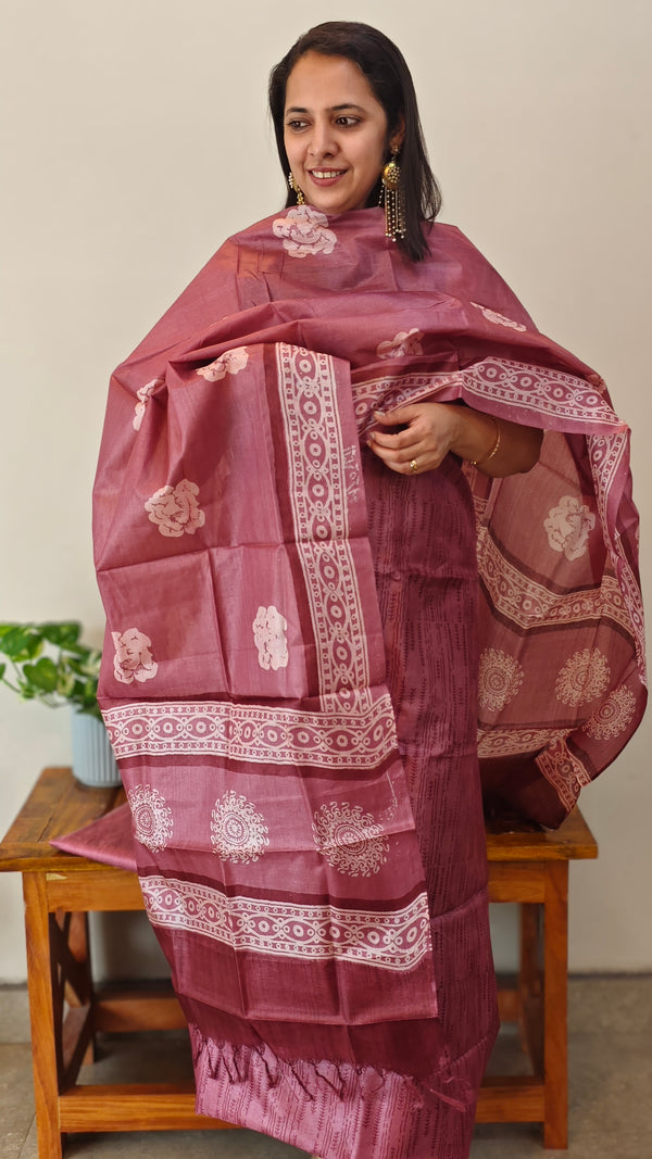 Onion pink printed tussar silk suit