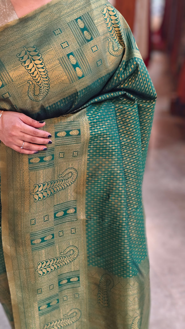 Dark green banarasi kanchipuram saree
