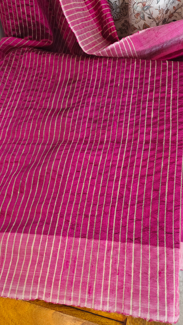 Deep magenta raw silk saree - SRW65