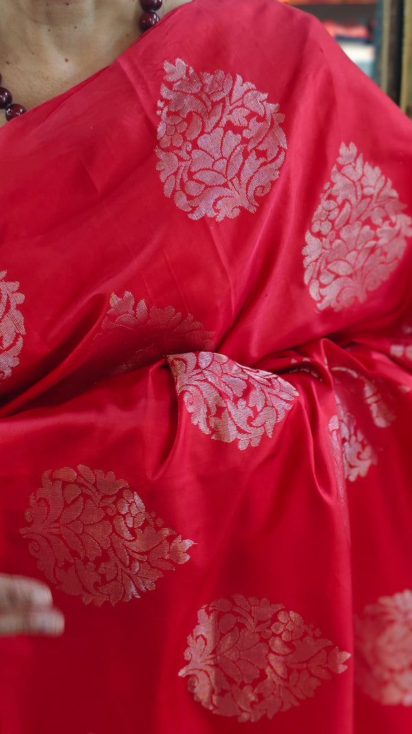 Cherry red soft silk kanchipuram saree