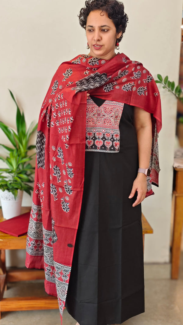 Black and red cotton suit