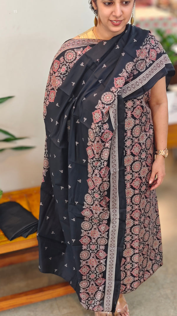 Black blended modal suit