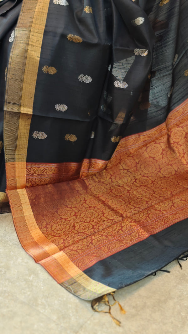 Black raw silk saree with zari weaving - SRW6