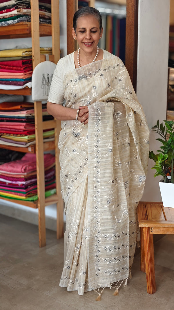 Beige jute kota embroidered saree - grey - 5030