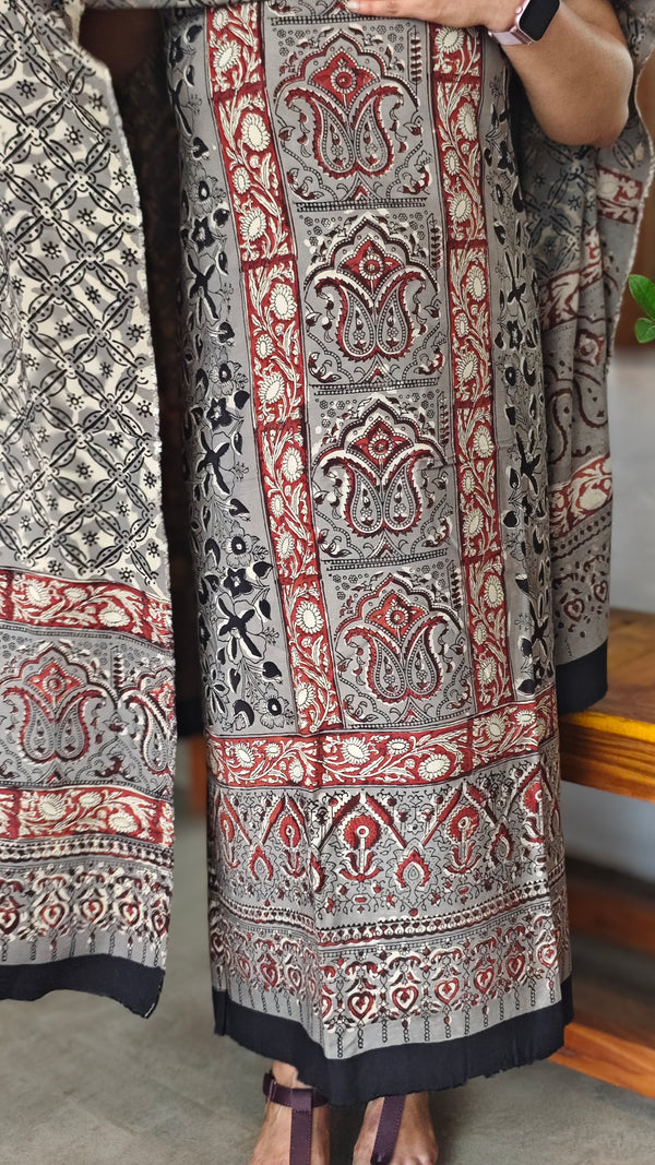 Grey and brick red Modal cotton suit