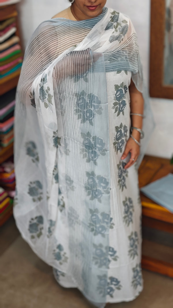 Off white Cotton Suit with Chiffon Dupatta