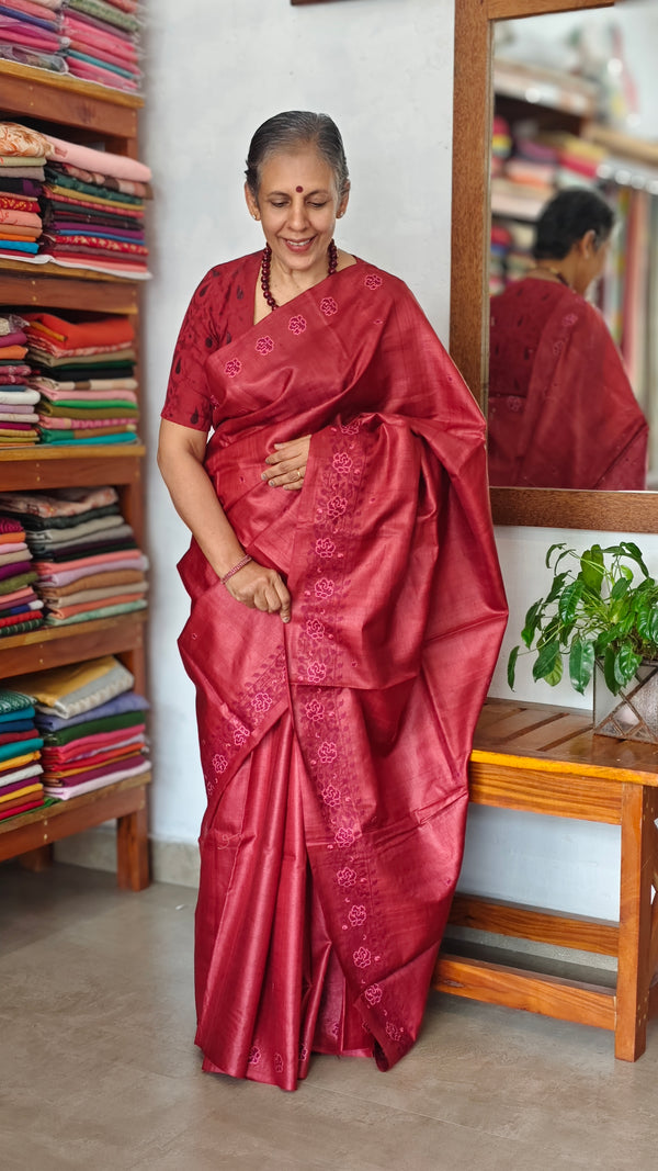 Maroon desi tussar silk saree with cross stitch embroidery - GY349