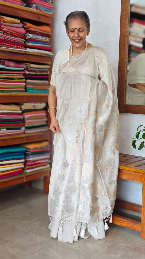 Ivory Chanderi Saree with Gold and Silver Jamdani Weaving - RLA2