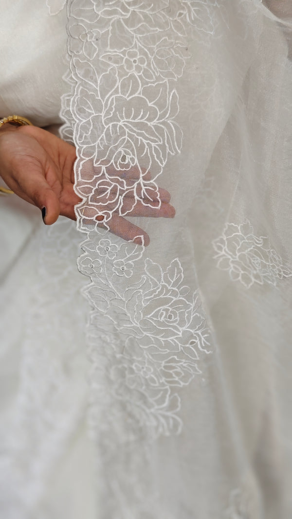 Milky White Crushed Organza Saree - R4311
