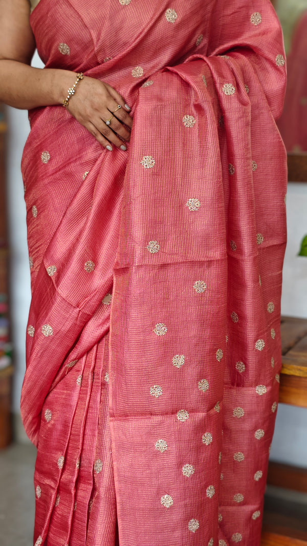 Rustic Peach Zari Checked Tussar Silk Saree - NZ91