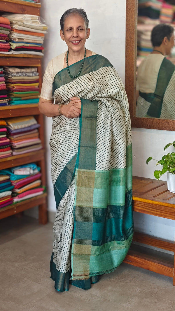 Off White and Bottle Green Printed Tussar Silk Saree - EX2483