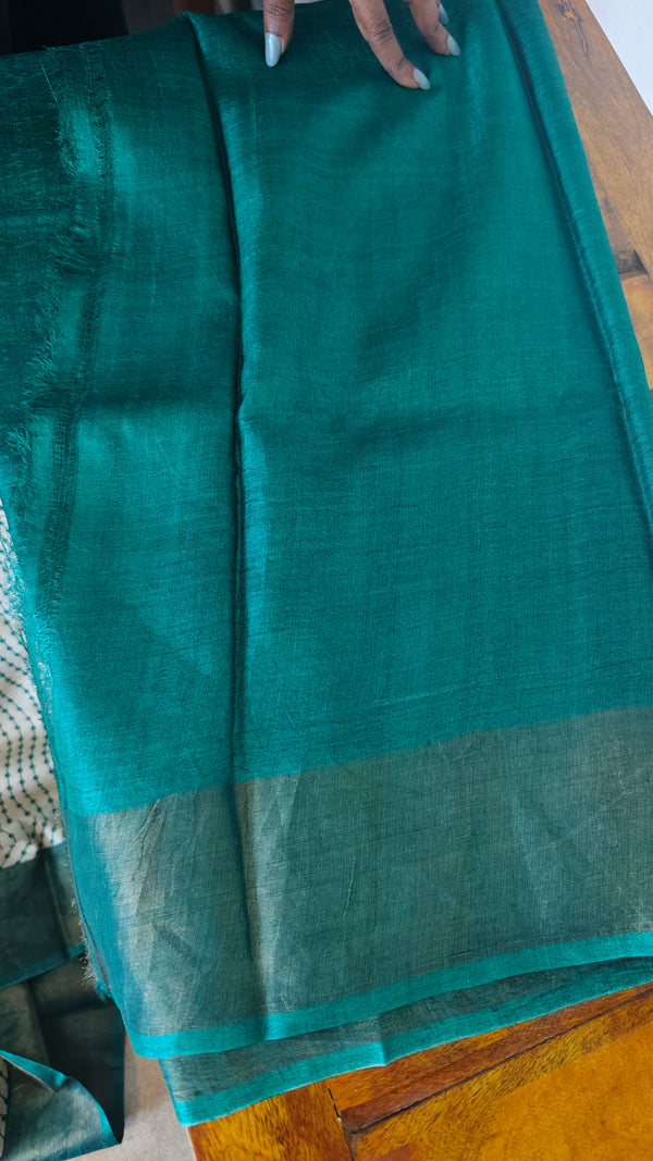 Off White and Bottle Green Printed Tussar Silk Saree - EX2483