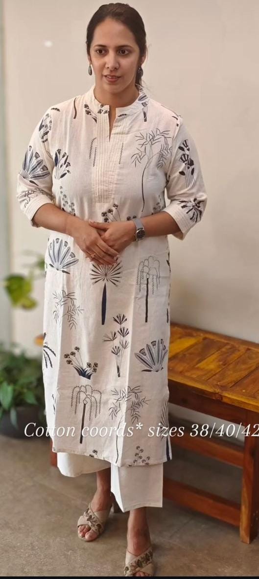 Women Embroidered Pure Cotton Straight Kurta