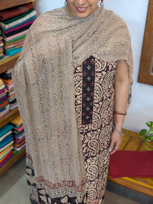 Black and Beige Printed Cotton Suit - XC33