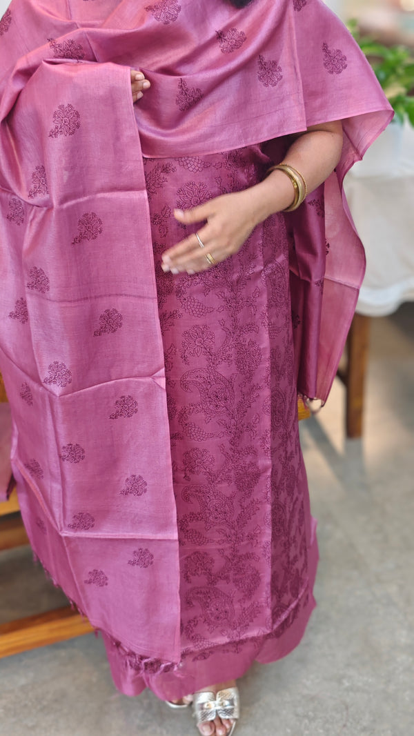 ET31 - Mauve embroidered tussar silk suit
