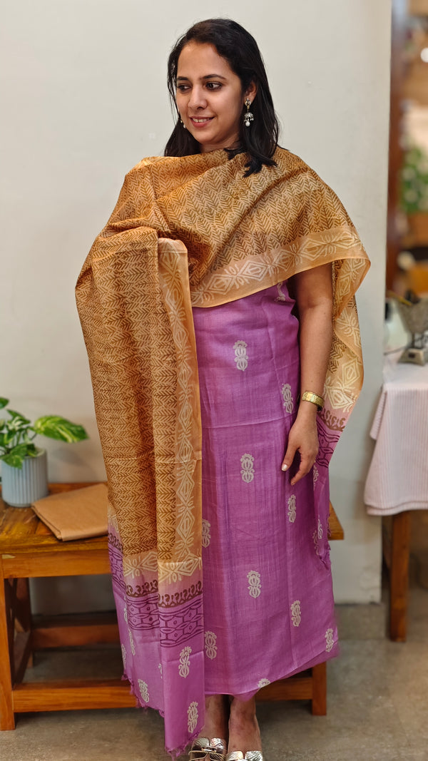 Lilac printed Tussar suit