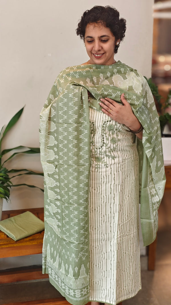 Printed soft cotton suit - Off white and sage green - J230