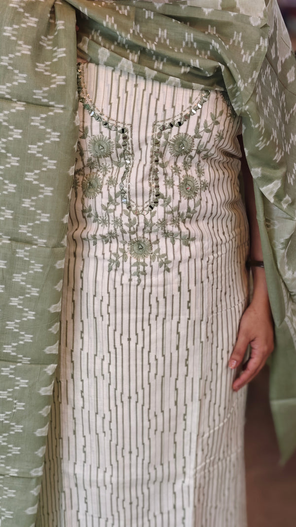 Printed soft cotton suit - Off white and sage green - J230