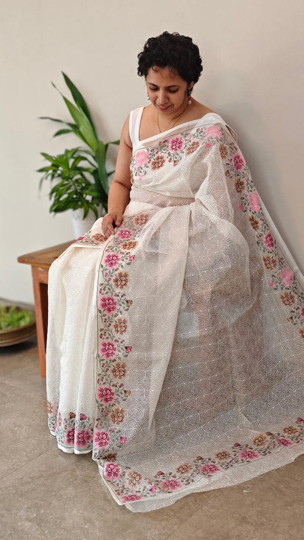 Off whiteand Pink Tepchi kota saree