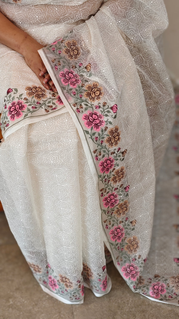 Off whiteand Pink Tepchi kota saree