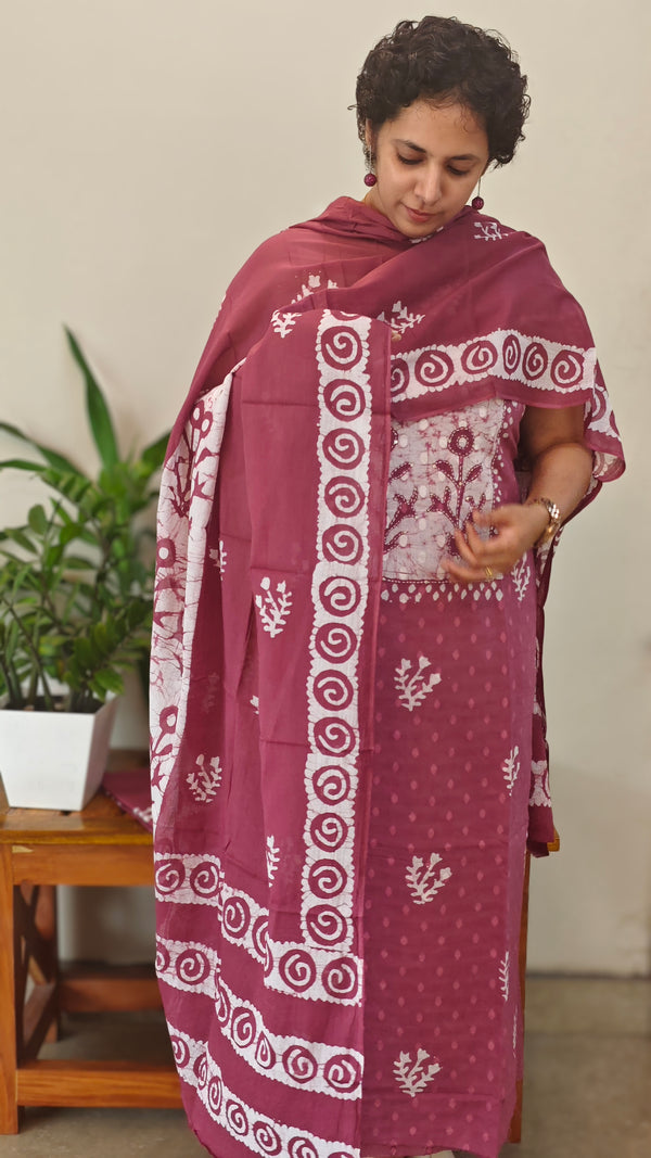Dark pink cotton suit