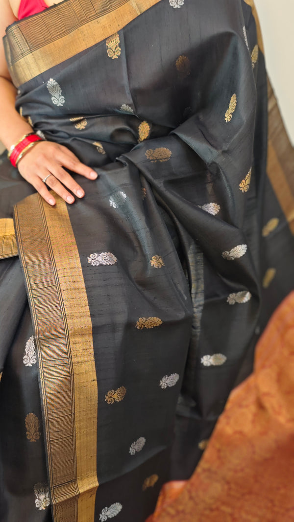Black raw silk saree with zari weaving - SRW6