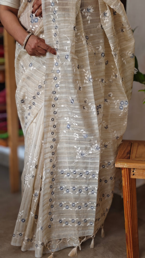 Beige jute kota embroidered saree - grey - 5030