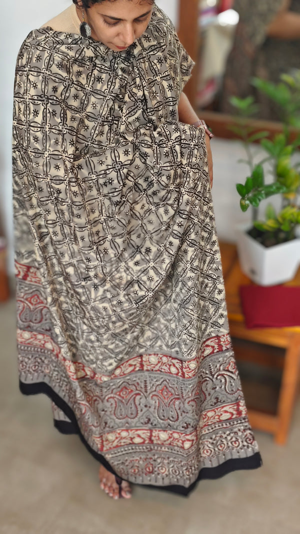 Grey and brick red Modal cotton suit