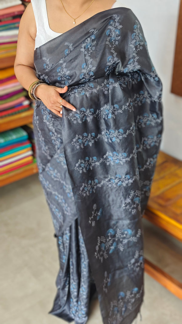 Black Embroidered Tussar Silk Saree - ADR28