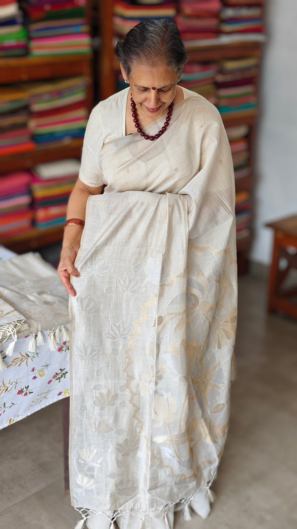 Ivory Chanderi Saree with Gold and Silver Jamdani Weaving - RLA2
