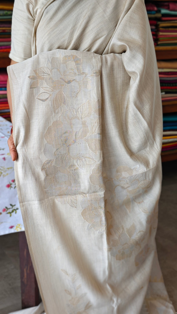 Ivory Chanderi Saree with Gold and Silver Jamdani Weaving - RLA2 - 3