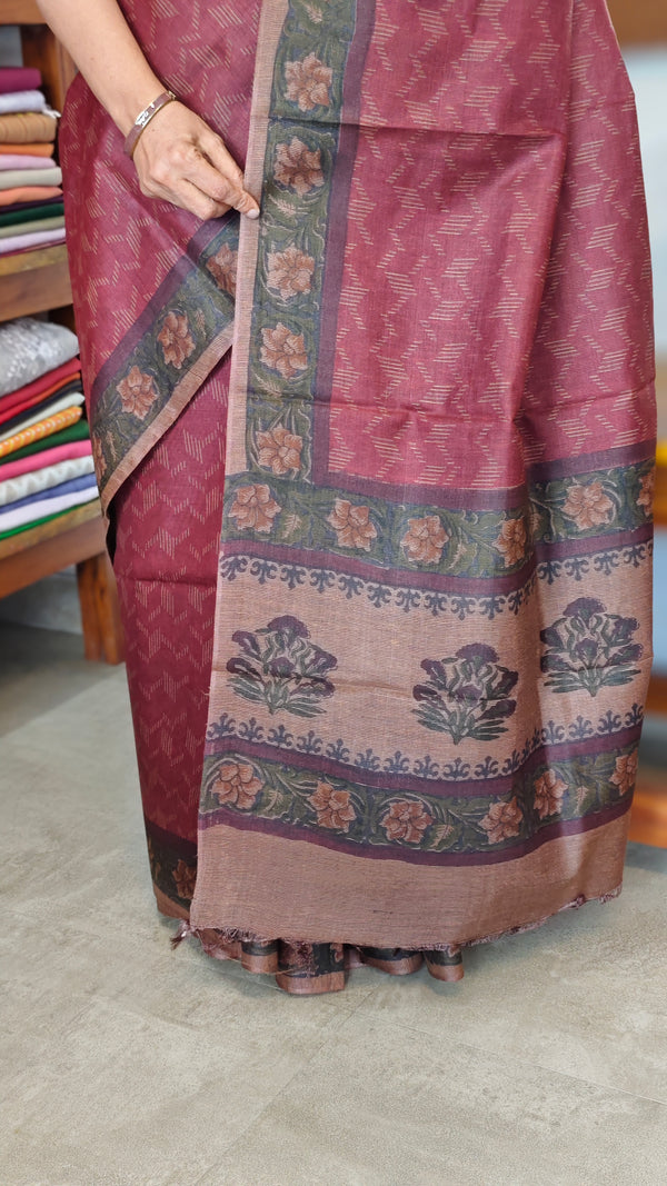 Maroon Block Printed Noel Tussar Silk Saree - TQN2