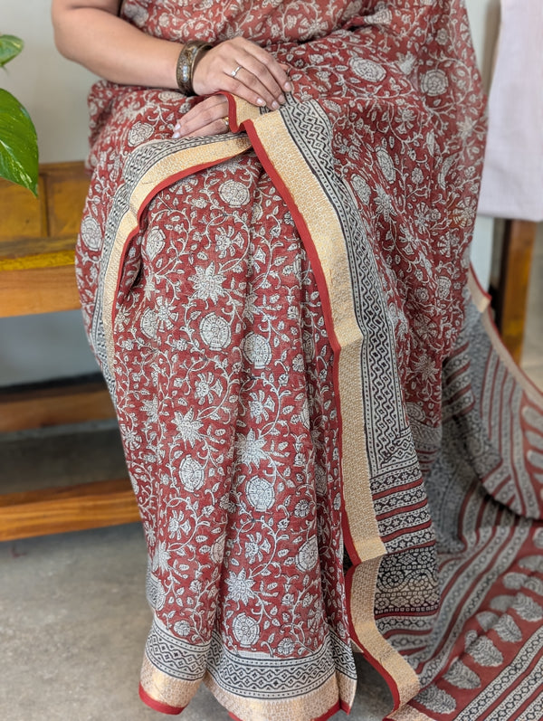 KN15 Maroon Kota doria saree